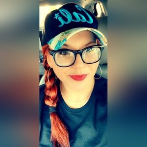 Meet your Posher, Lena